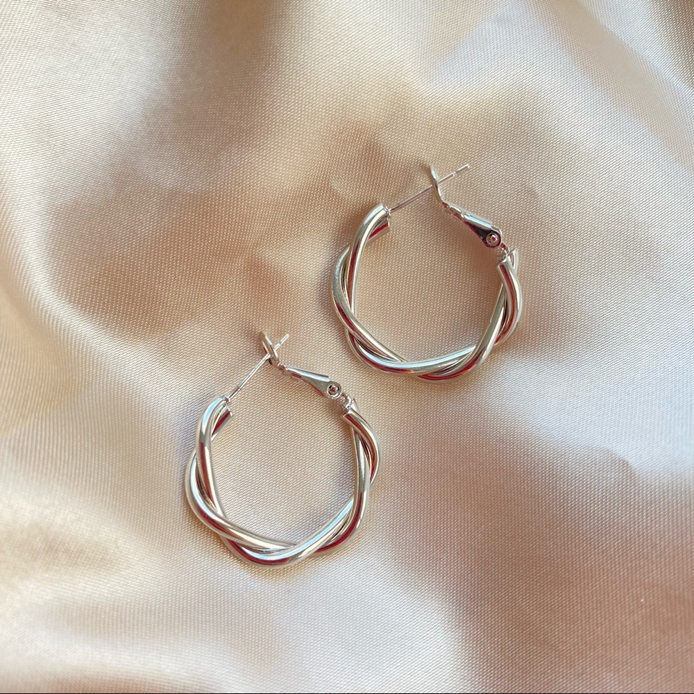 Twisted Braid Wire Metal Earrings - Picture 4 of 16